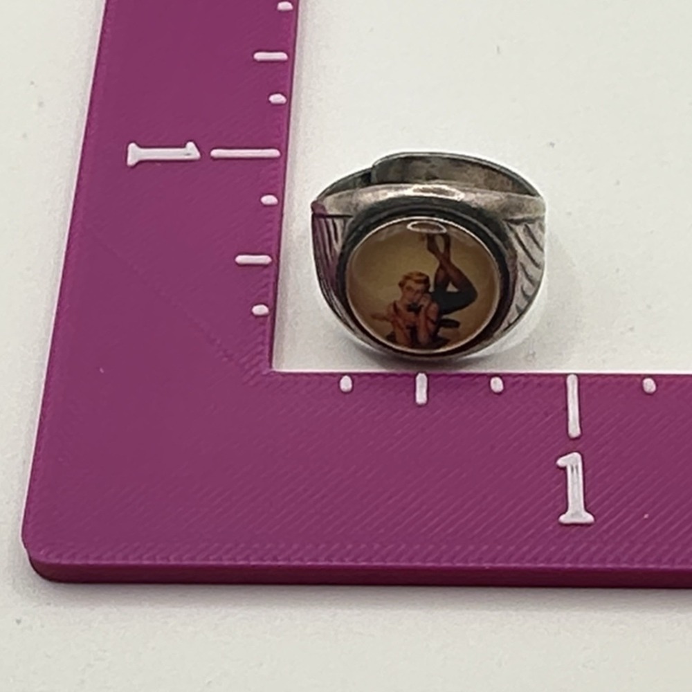 Winky + Dutch Blonde Pin Up Girl Cameo Ring Silver Tone Adjustable Size 7 - Picture 9 of 11